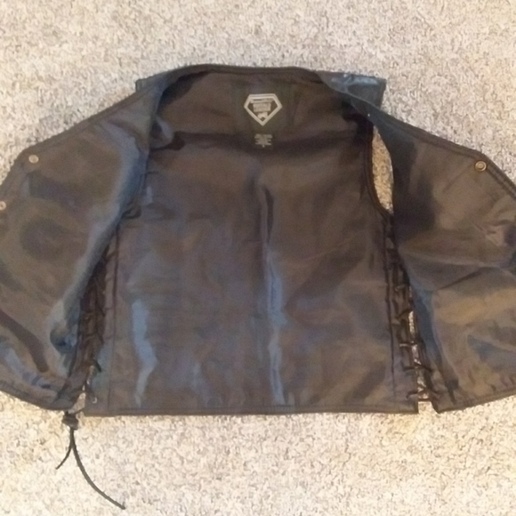S Buffalo Leather Motorcycle Vest Biker Harley Davidson Rider Black Coat EUC - Picture 9 of 9